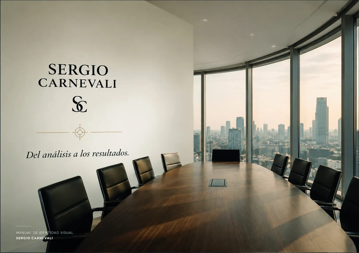 Sala de reuniones con la marca de Sergio Carnevali